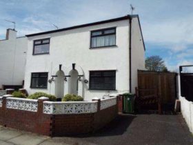 2 bedroom Semi-Detached for sale